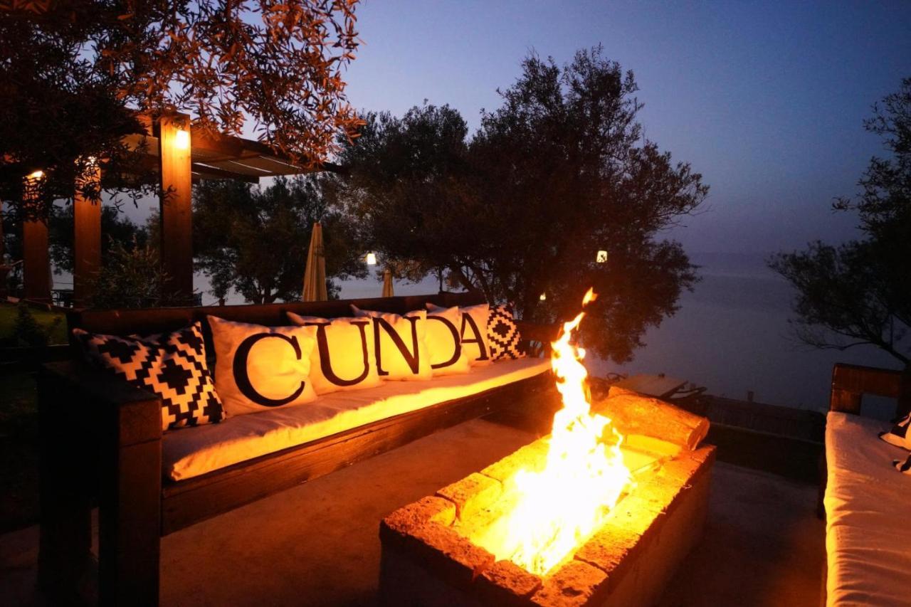 Qcunda Otel Ayvalı Eksteriør billede