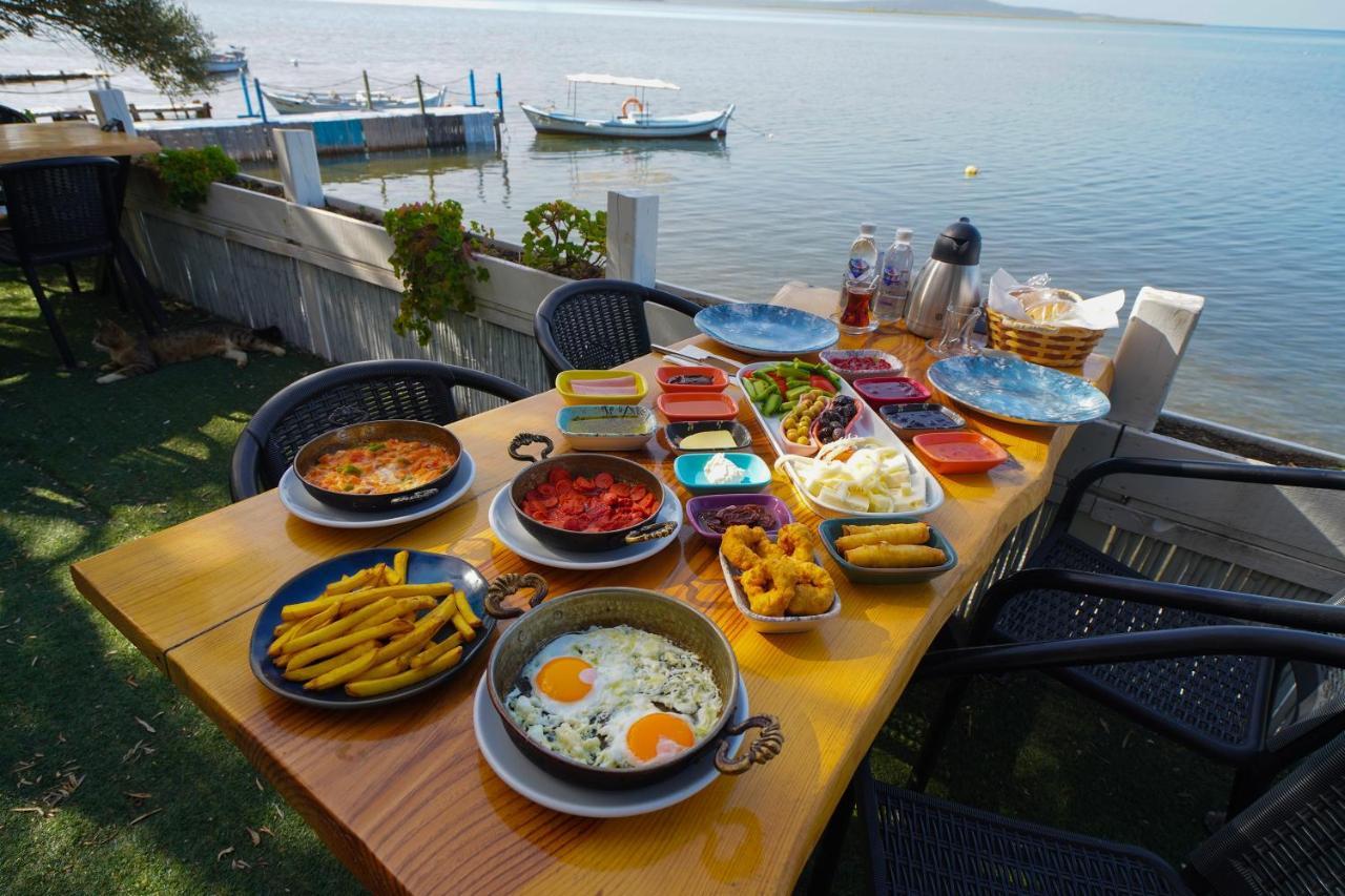Qcunda Otel Ayvalı Eksteriør billede